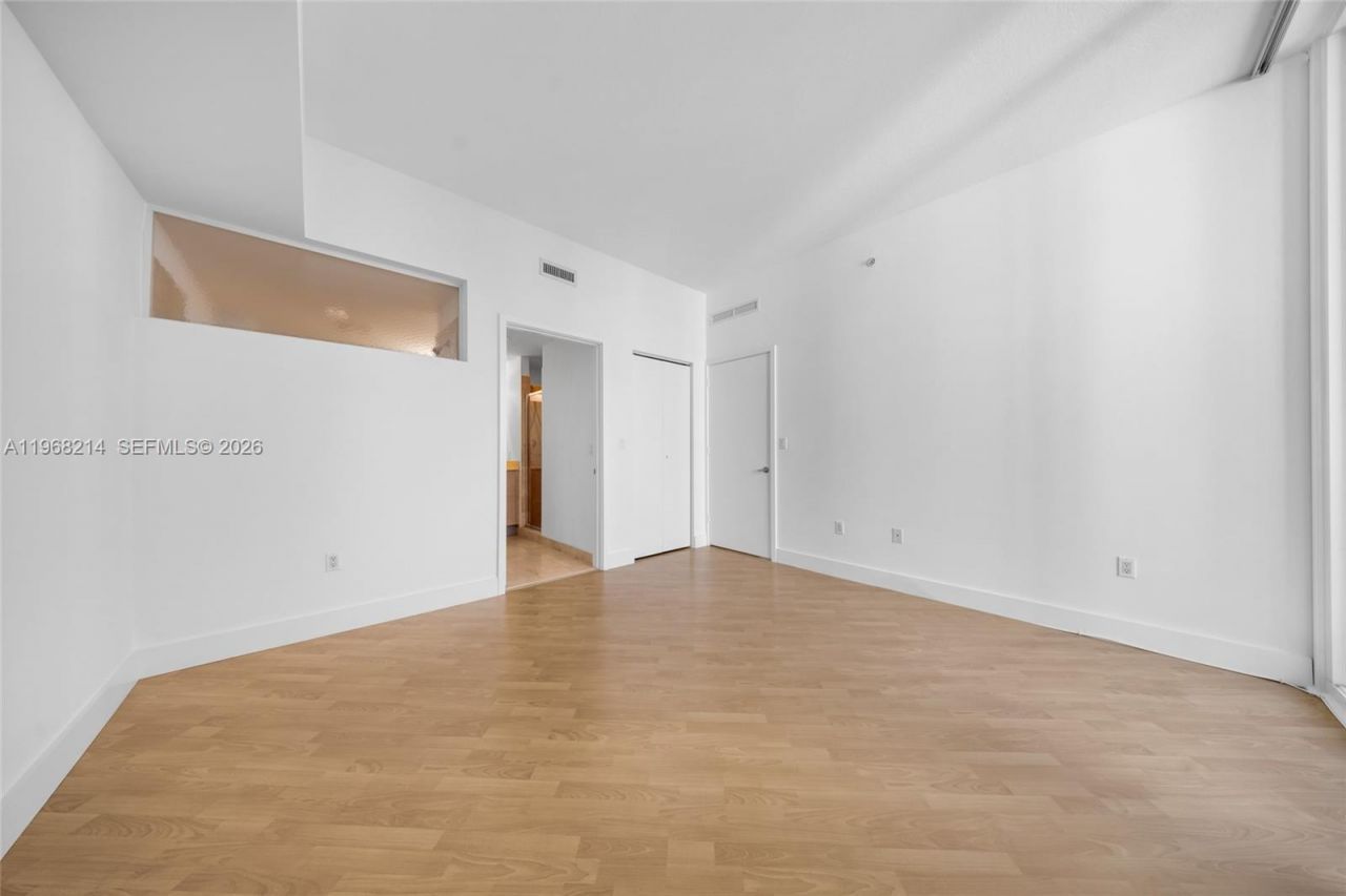 350 NE 24th St , Unit 1404, Miami, FL 33137 Photo