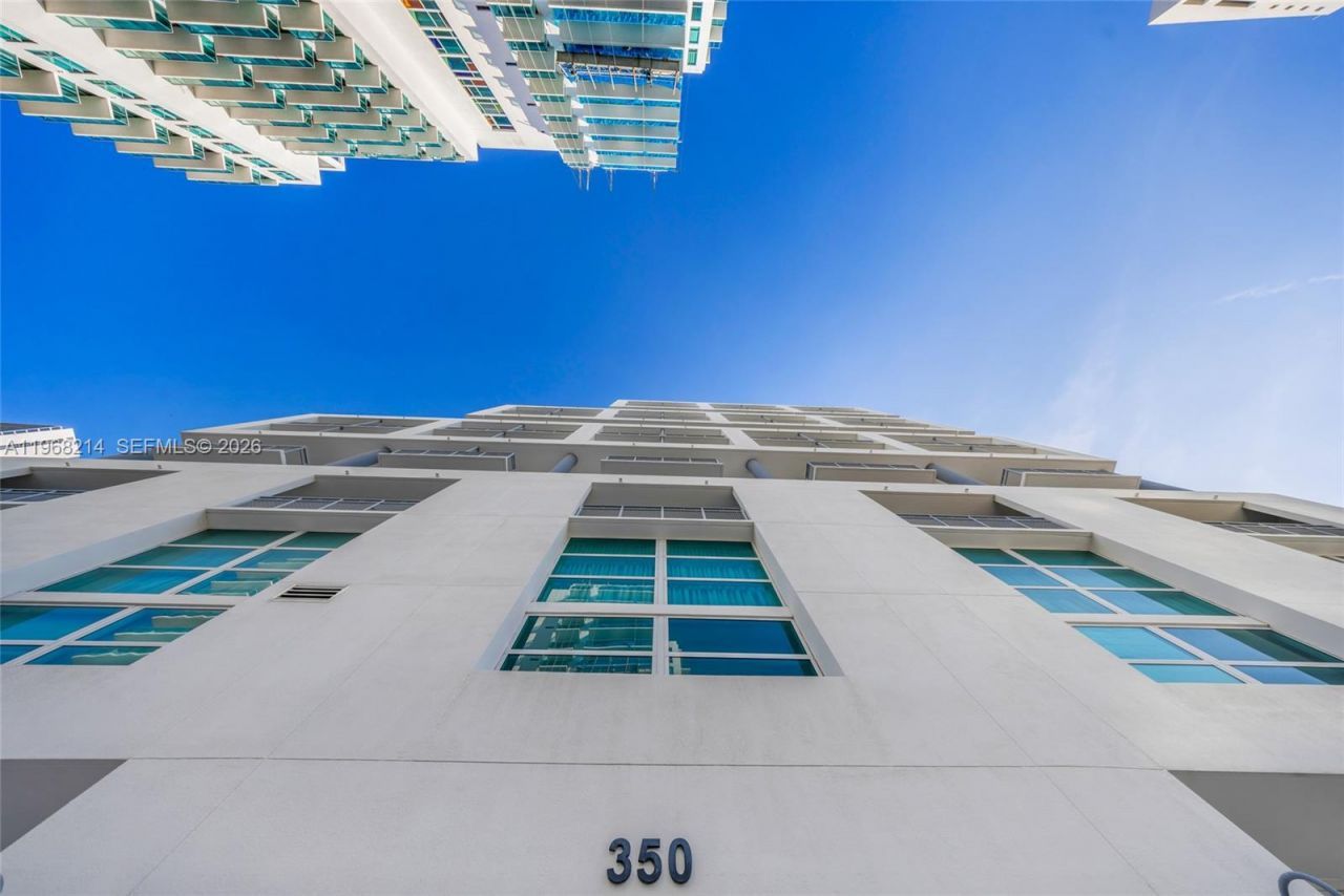 350 NE 24th St , Unit 1404, Miami, FL 33137 Photo