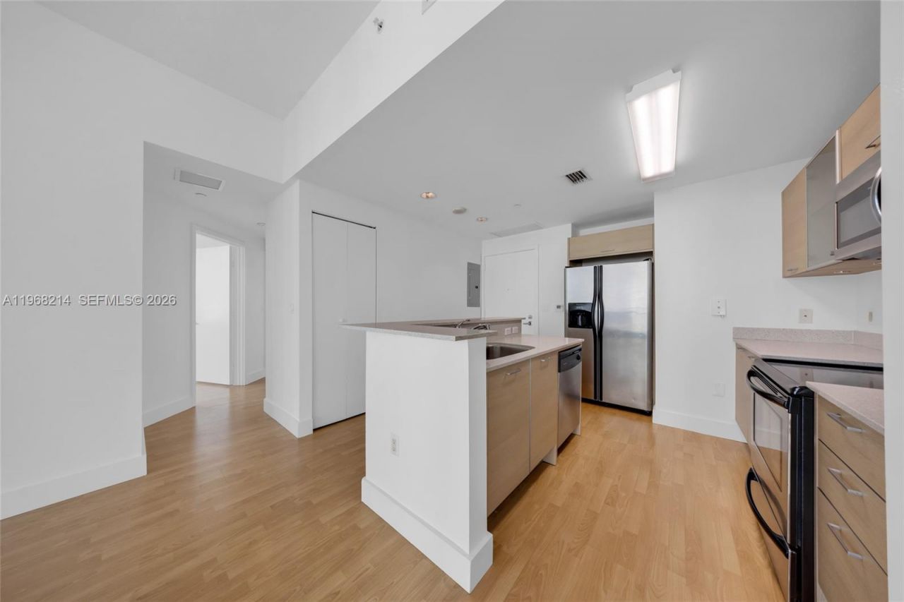 350 NE 24th St , Unit 1404, Miami, FL 33137 Photo