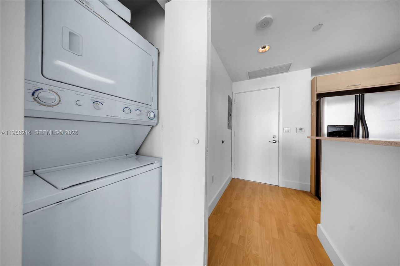 350 NE 24th St , Unit 1404, Miami, FL 33137 Photo