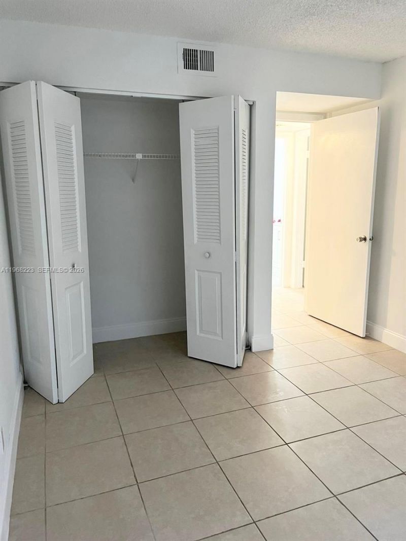 10773 Cleary Blvd, Unit 204, Plantation, FL 33324 Photo