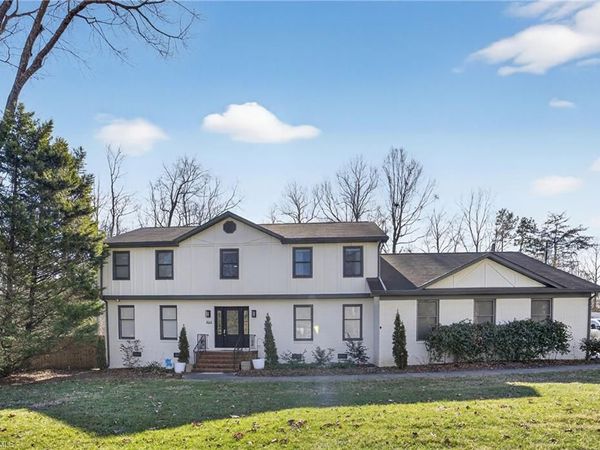 5211 Forest Oaks Drive, Greensboro, NC 27406