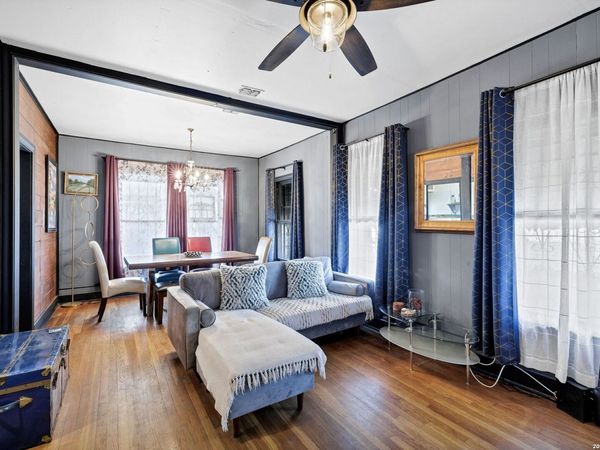 122 Hoover, San Antonio, TX 78225