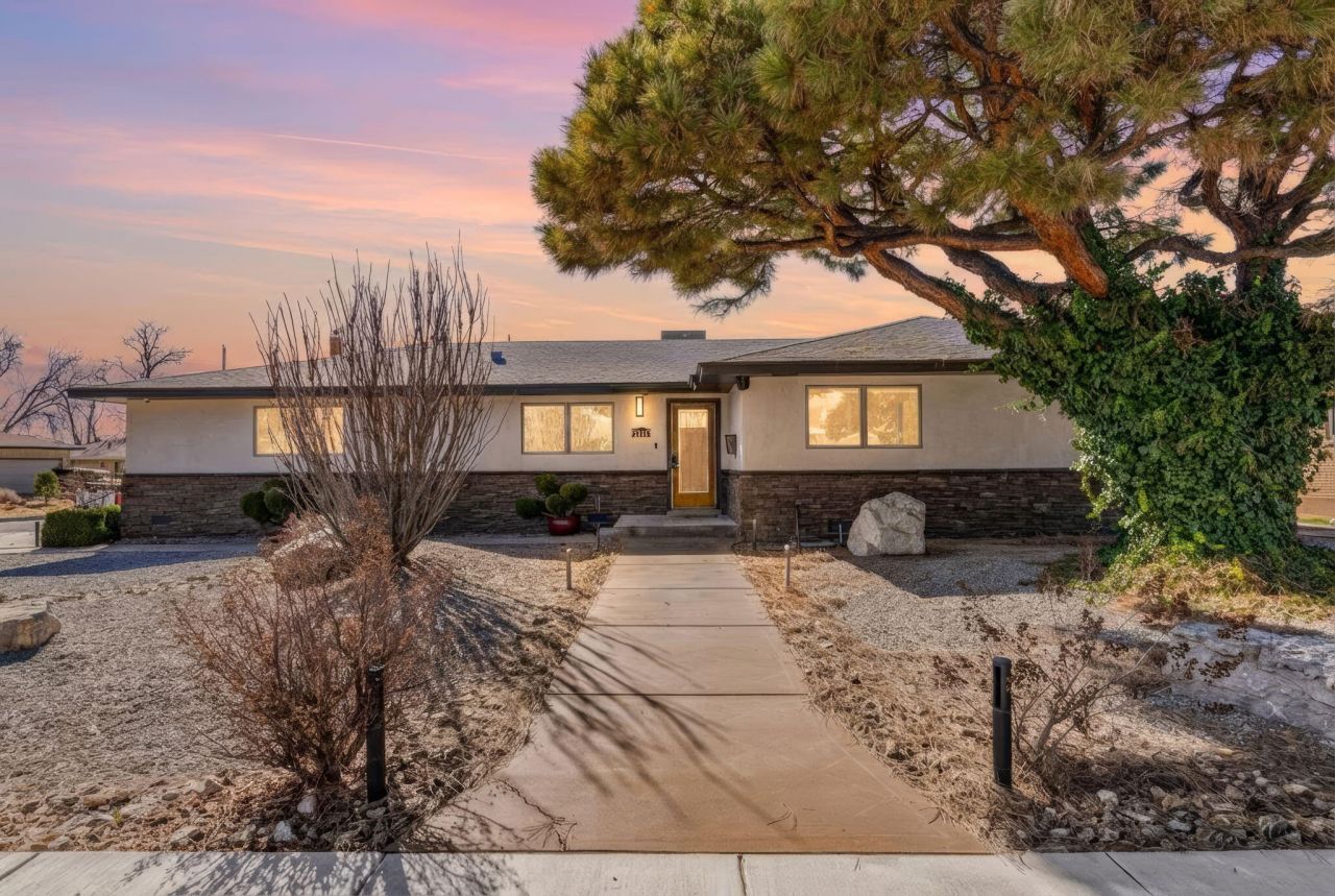 7121 Lisa Court NE Albuquerque, NM 87110
