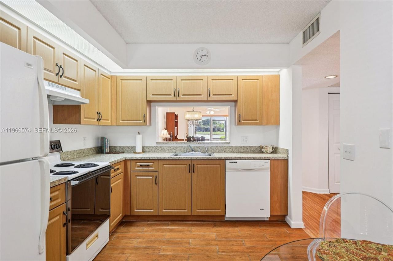 13800 SW 14th St, Unit 103C, Pembroke Pines, FL 33027 Photo