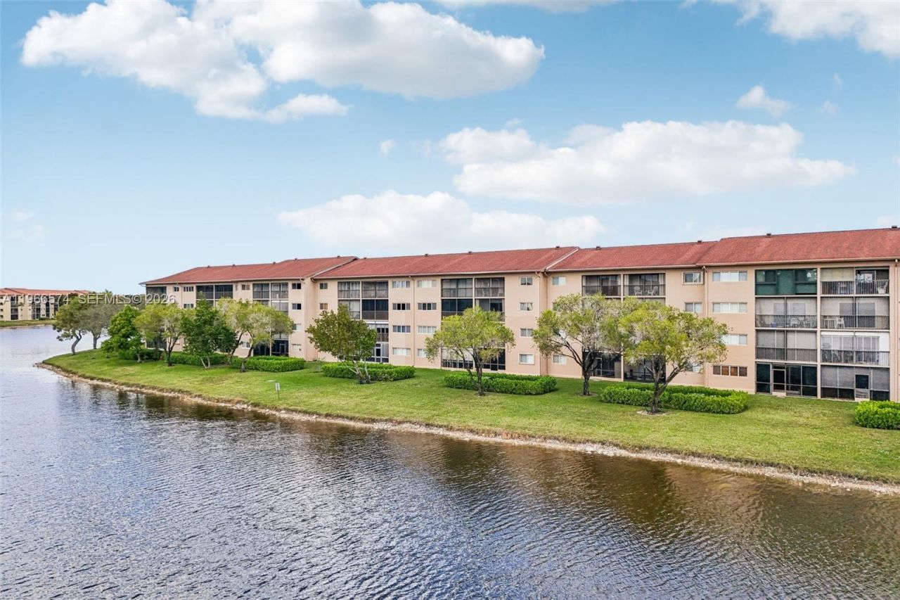 13800 SW 14th St, Unit 103C, Pembroke Pines, FL 33027 Photo
