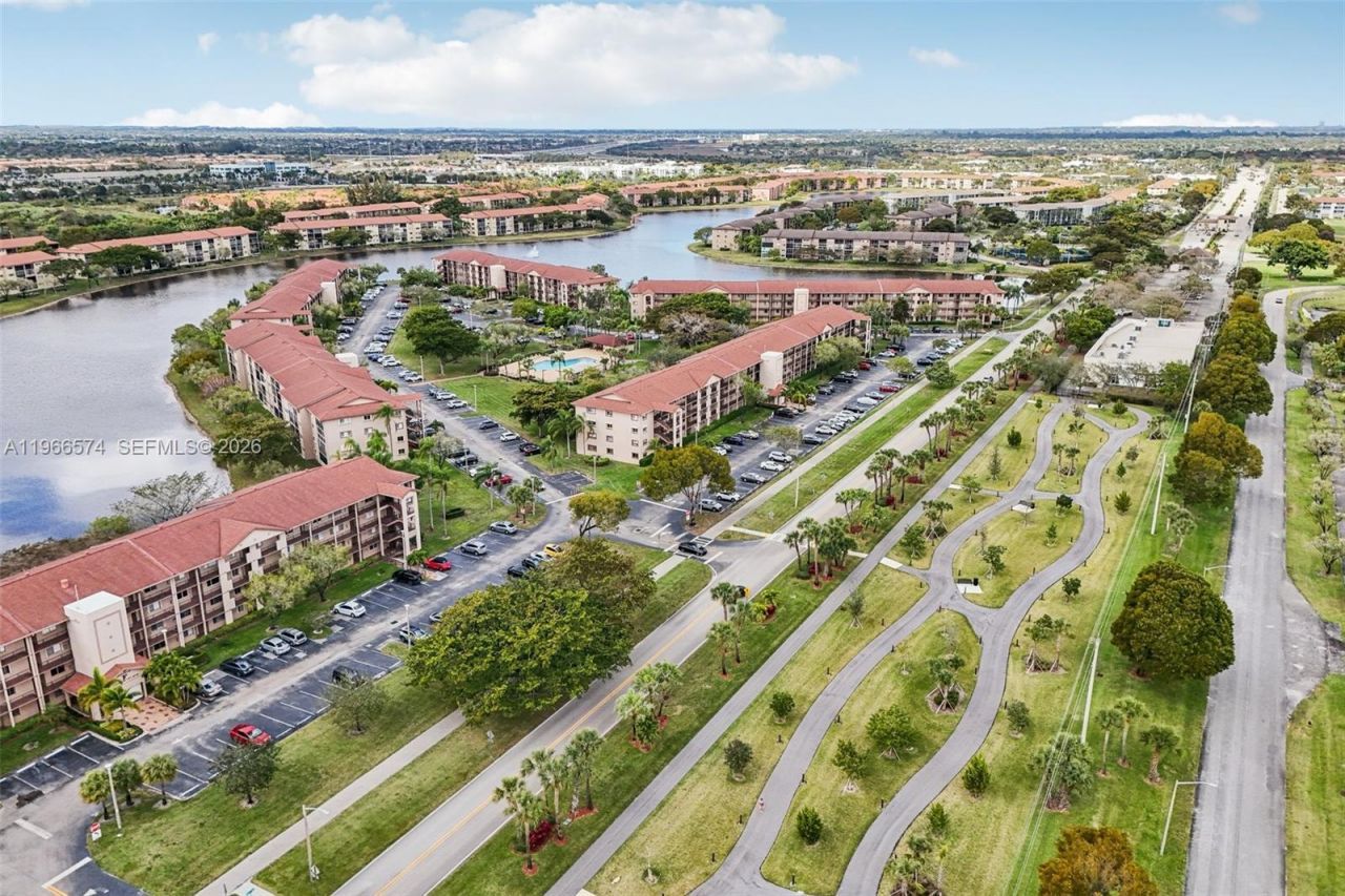 13800 SW 14th St, Unit 103C, Pembroke Pines, FL 33027 Photo