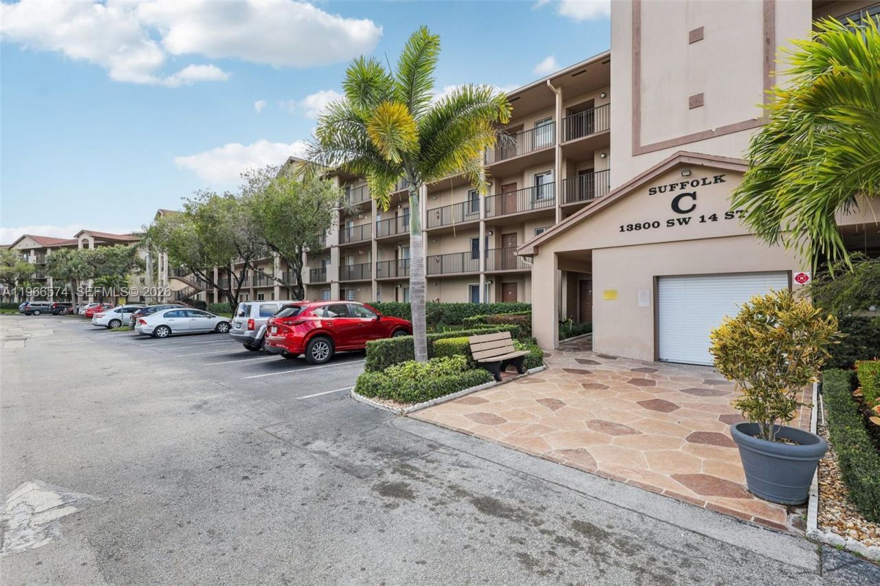 13800 SW 14th St, Unit 103C, Pembroke Pines, FL 33027 Photo