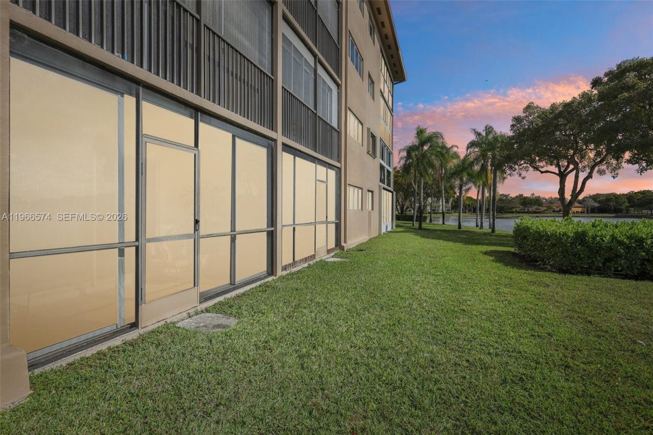 13800 SW 14th St, Unit 103C, Pembroke Pines, FL 33027 Photo