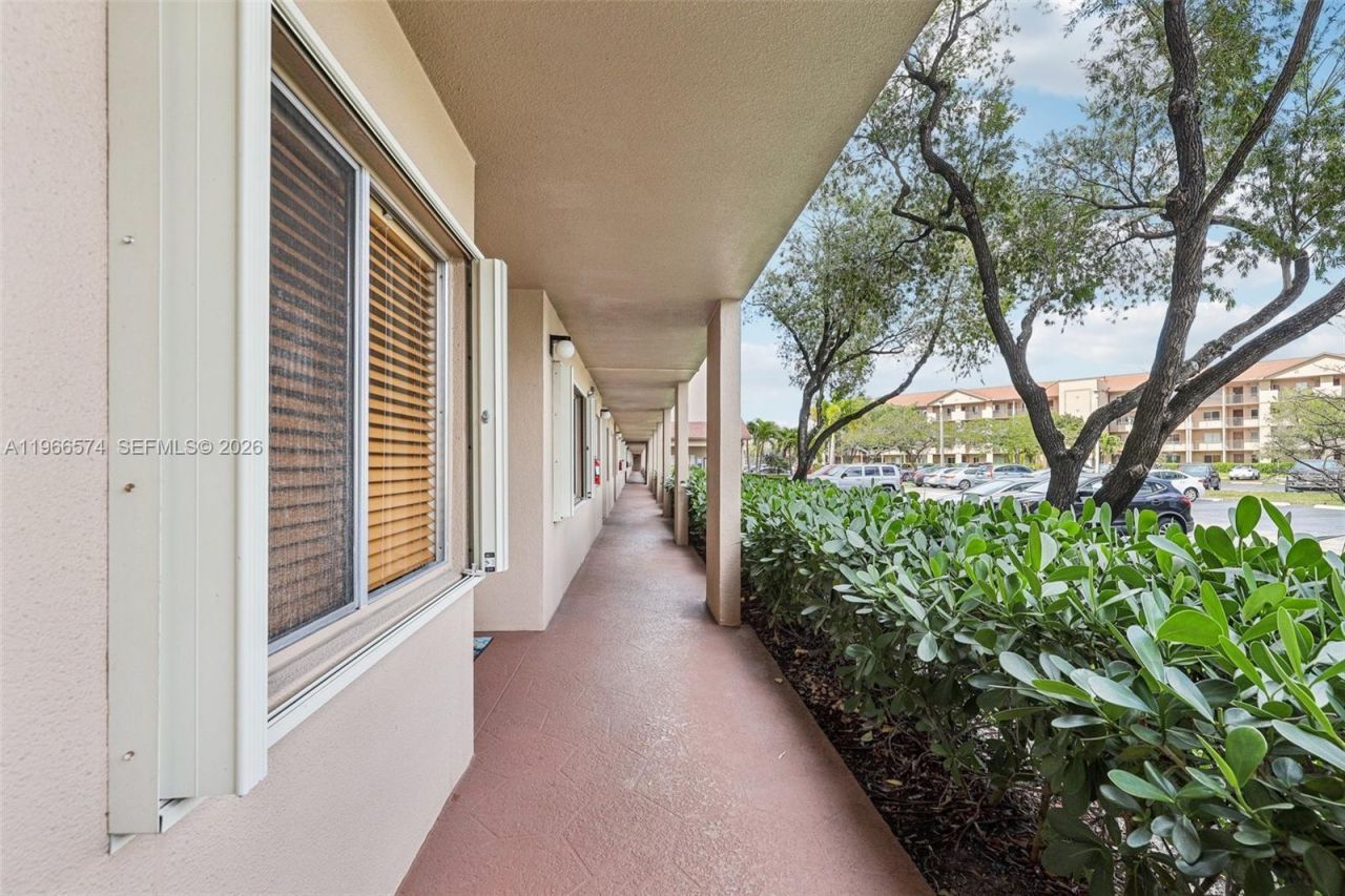 13800 SW 14th St, Unit 103C, Pembroke Pines, FL 33027 Photo