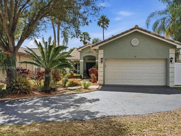 12640 SW 7th Pl, Davie, FL 33325