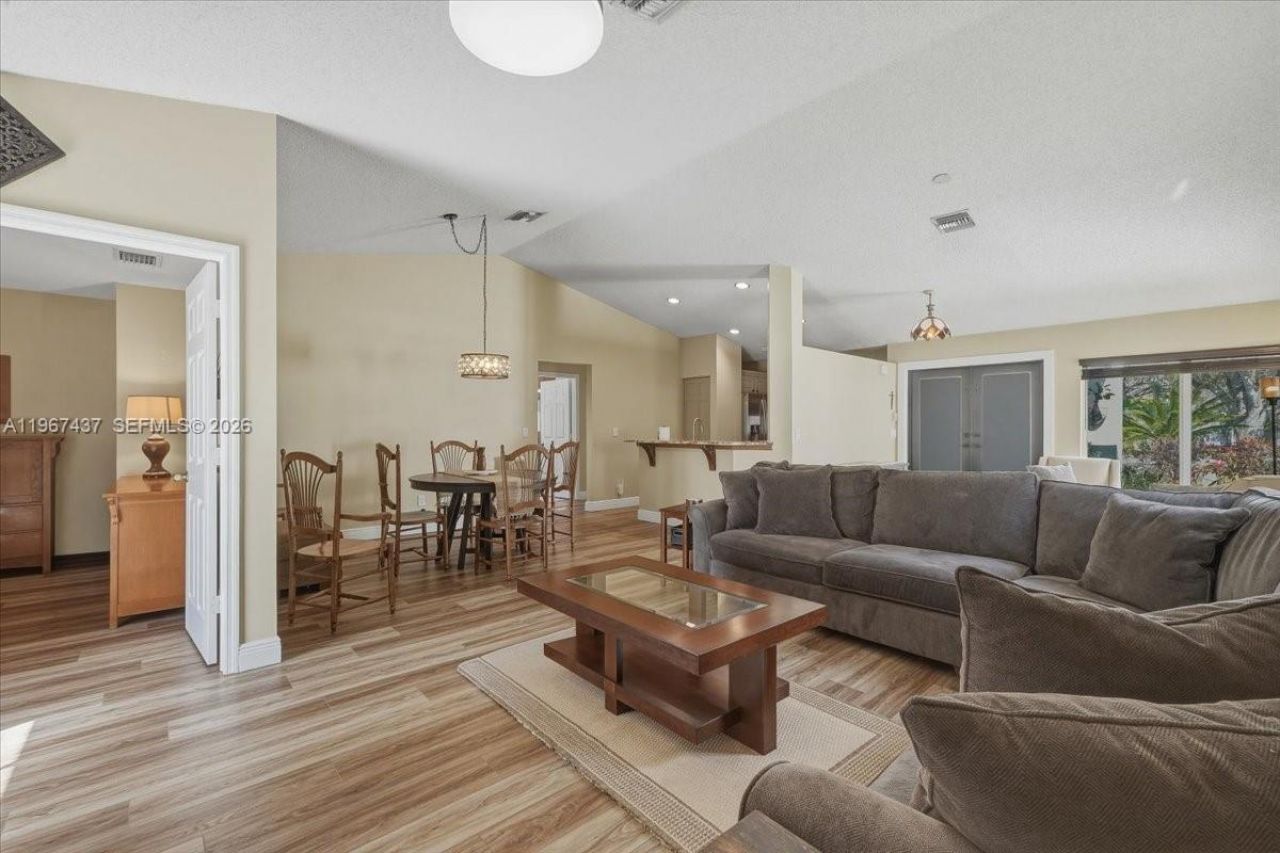 12640 SW 7th Pl, Davie, FL 33325 Photo