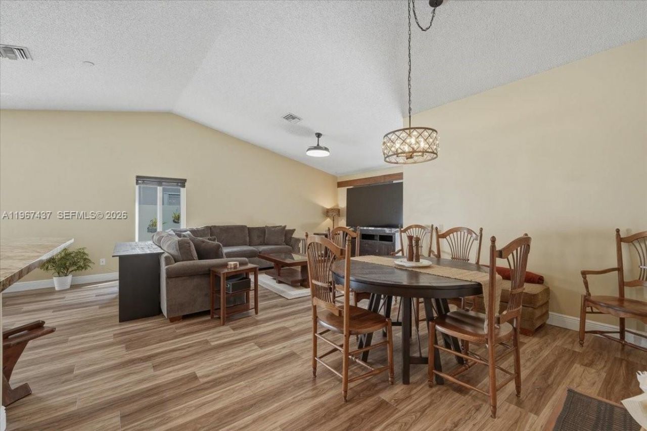 12640 SW 7th Pl, Davie, FL 33325 Photo