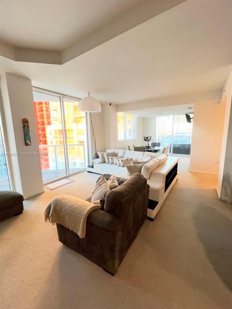 253 NE 2nd St, Unit 3903, Miami, FL 33132 Photo