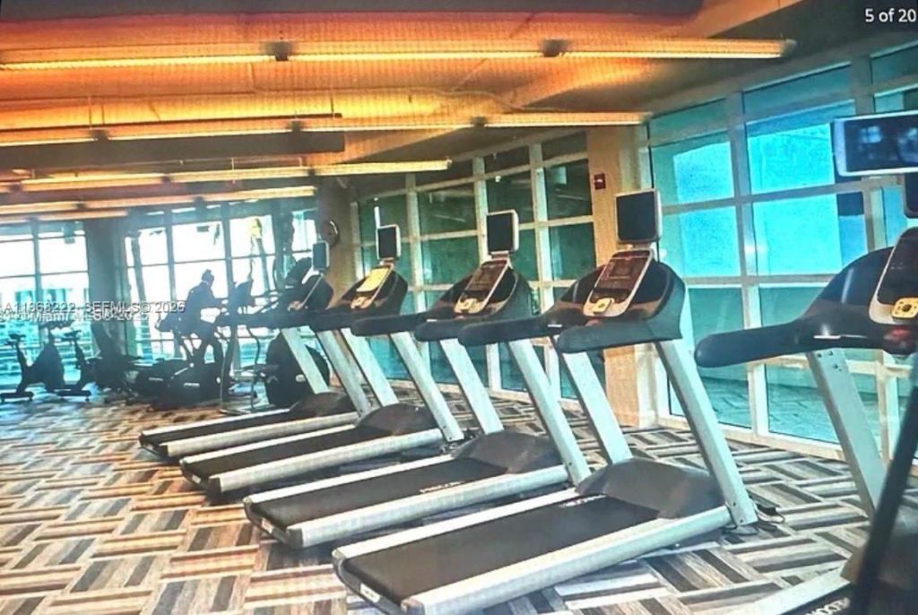 253 NE 2nd St, Unit 3903, Miami, FL 33132 Photo