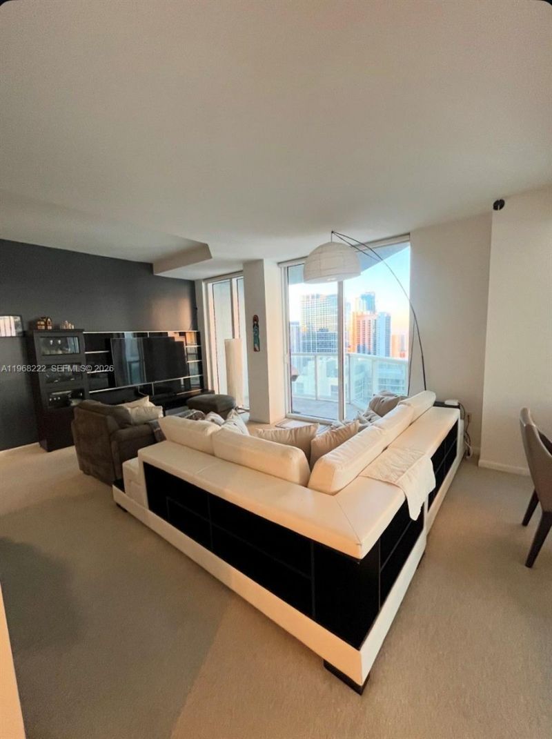 253 NE 2nd St, Unit 3903, Miami, FL 33132 Photo