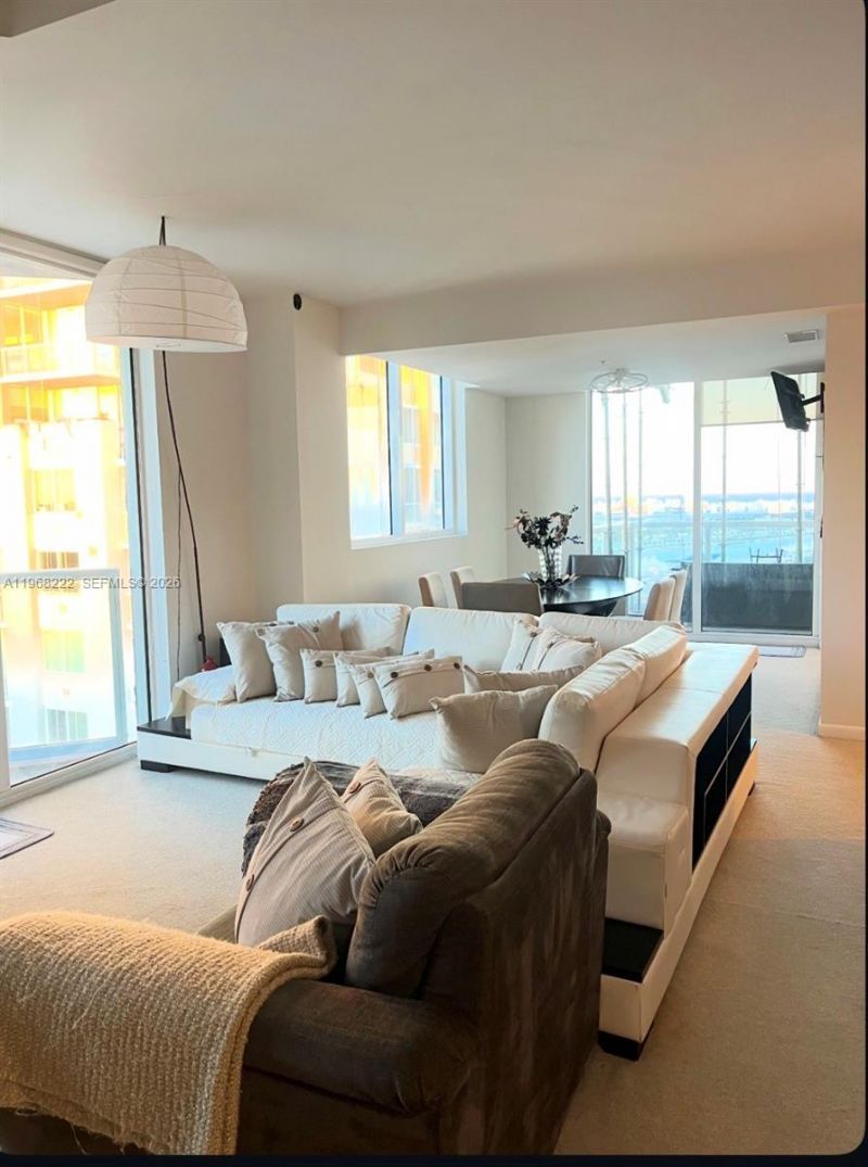 253 NE 2nd St, Unit 3903, Miami, FL 33132 Photo