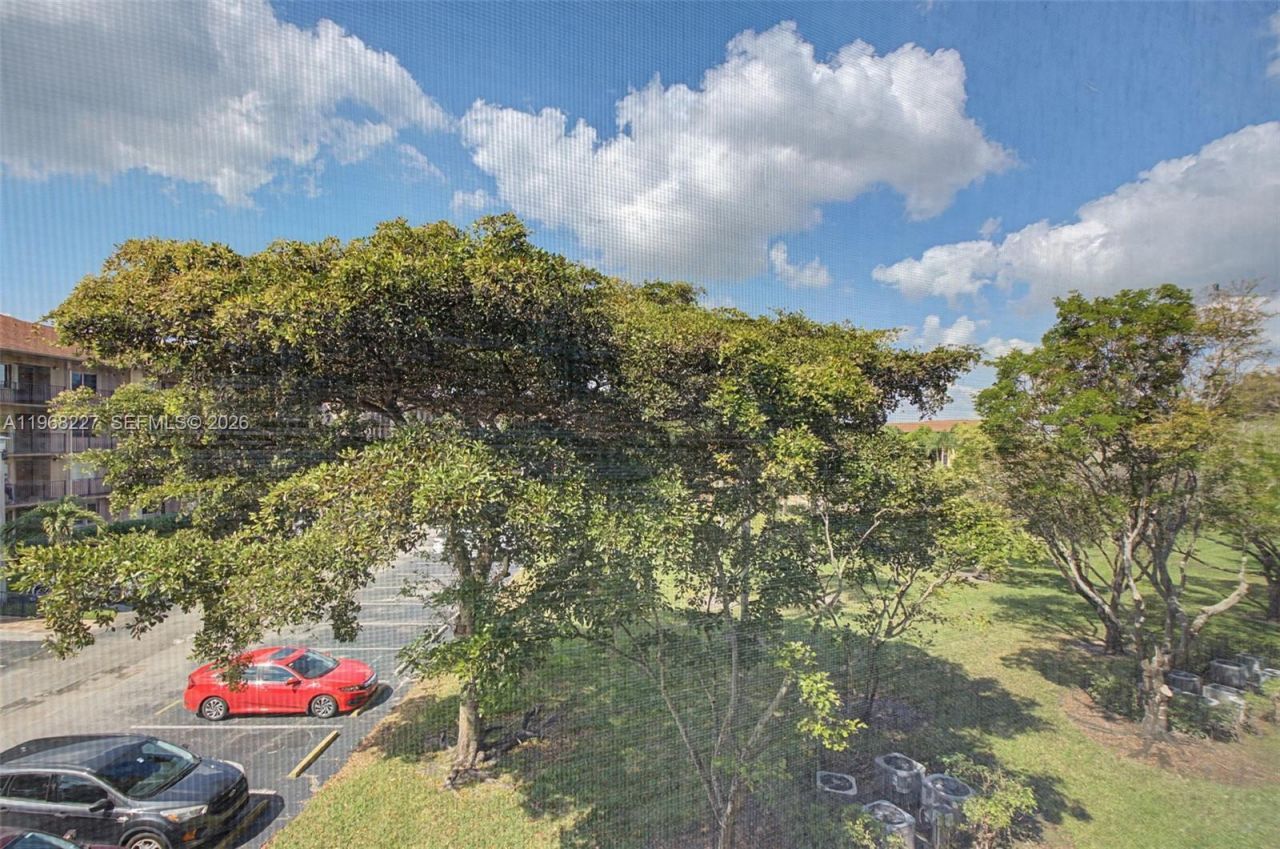 1200 SW 137th Ave, Unit 301E, Pembroke Pines, FL 33027 Photo
