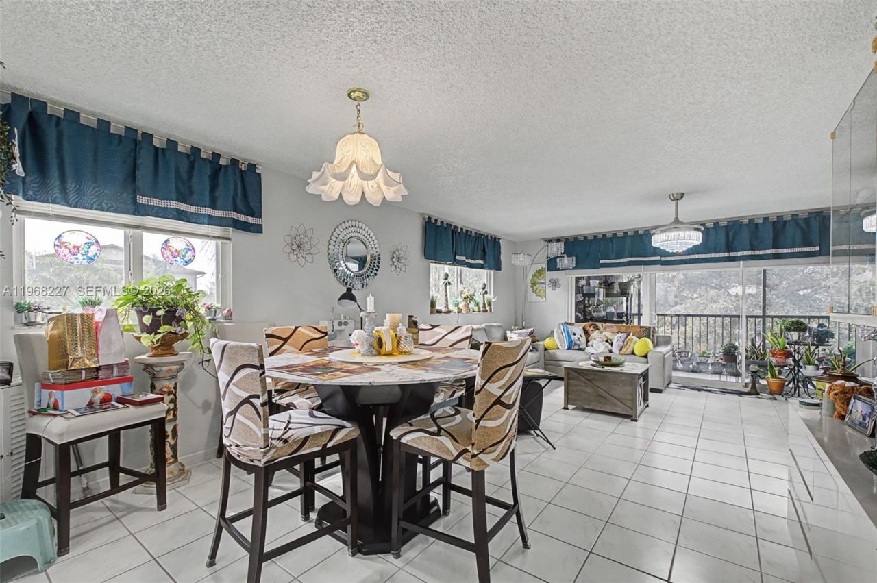 1200 SW 137th Ave, Unit 301E, Pembroke Pines, FL 33027 Photo