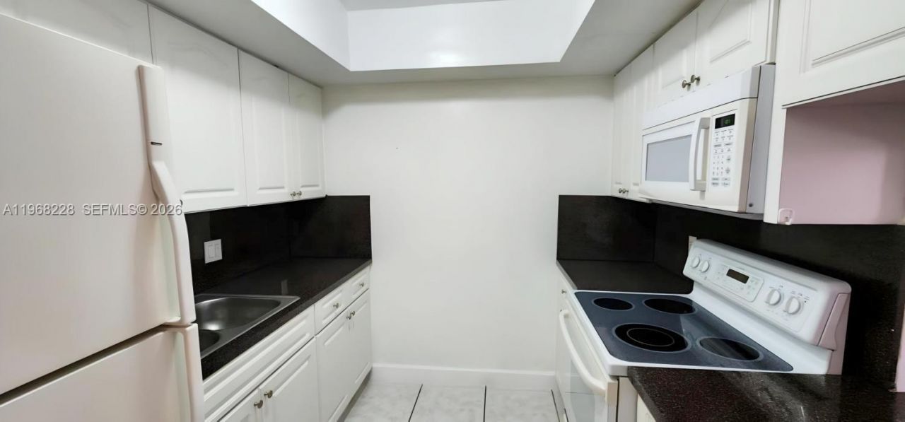 1885 NE 121st St , Unit 16, North Miami, FL 33181 Photo