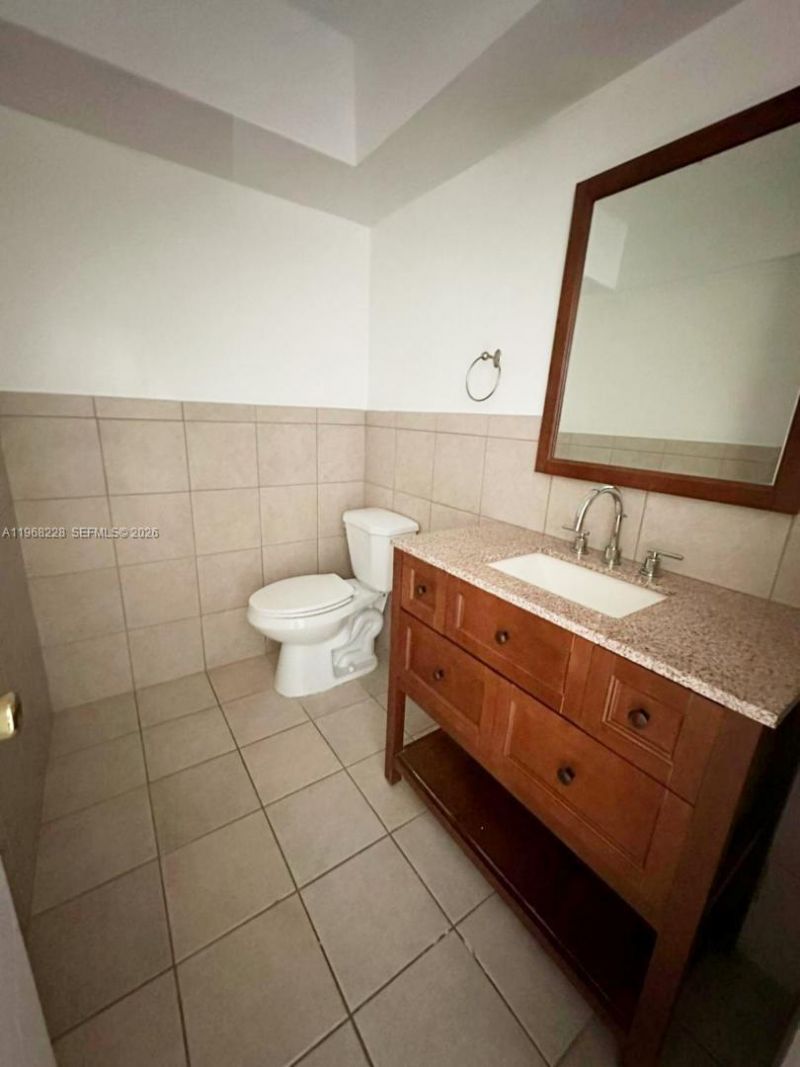 1885 NE 121st St , Unit 16, North Miami, FL 33181 Photo