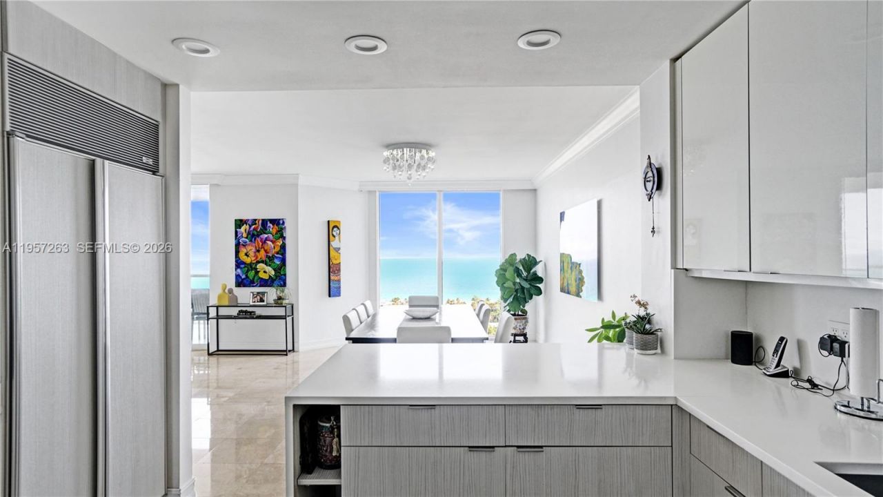 20201 E Country Club Dr, Unit 1808, Aventura, FL 33180 Photo