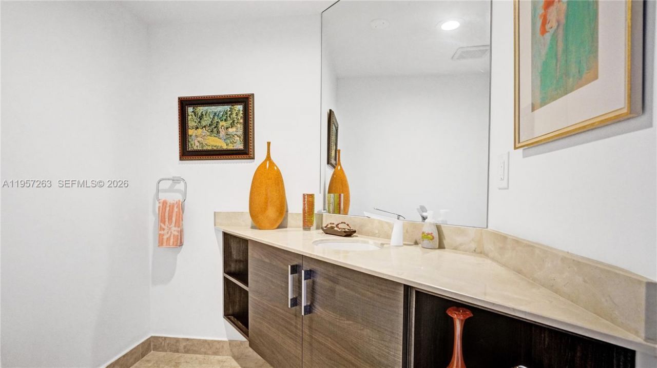 20201 E Country Club Dr, Unit 1808, Aventura, FL 33180 Photo