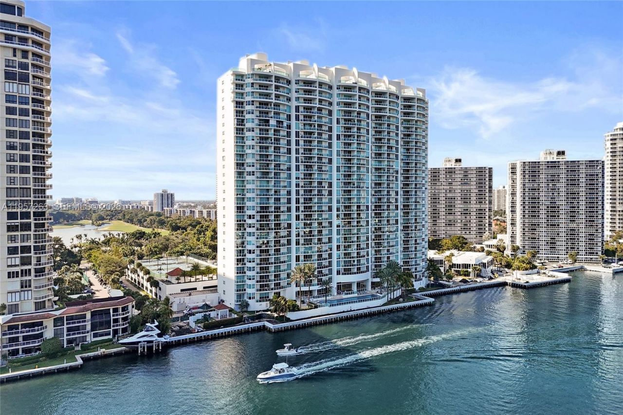 20201 E Country Club Dr, Unit 1808, Aventura, FL 33180 Photo