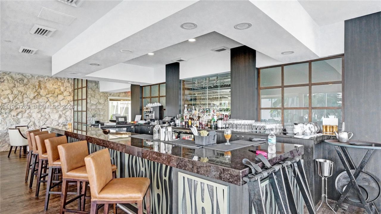 20201 E Country Club Dr, Unit 1808, Aventura, FL 33180 Photo