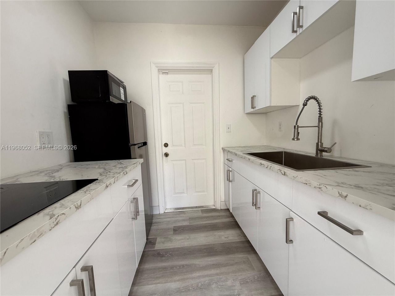 2801 SW 26th St, Unit R-Right, Miami, FL 33133 Photo