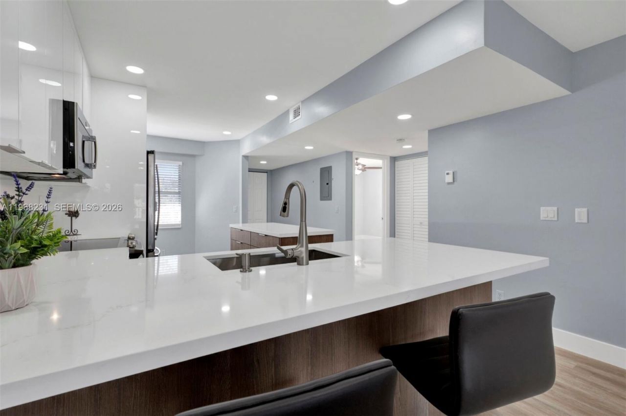 1351 SW 125th Ave , Unit 401S, Pembroke Pines, FL 33027 Photo