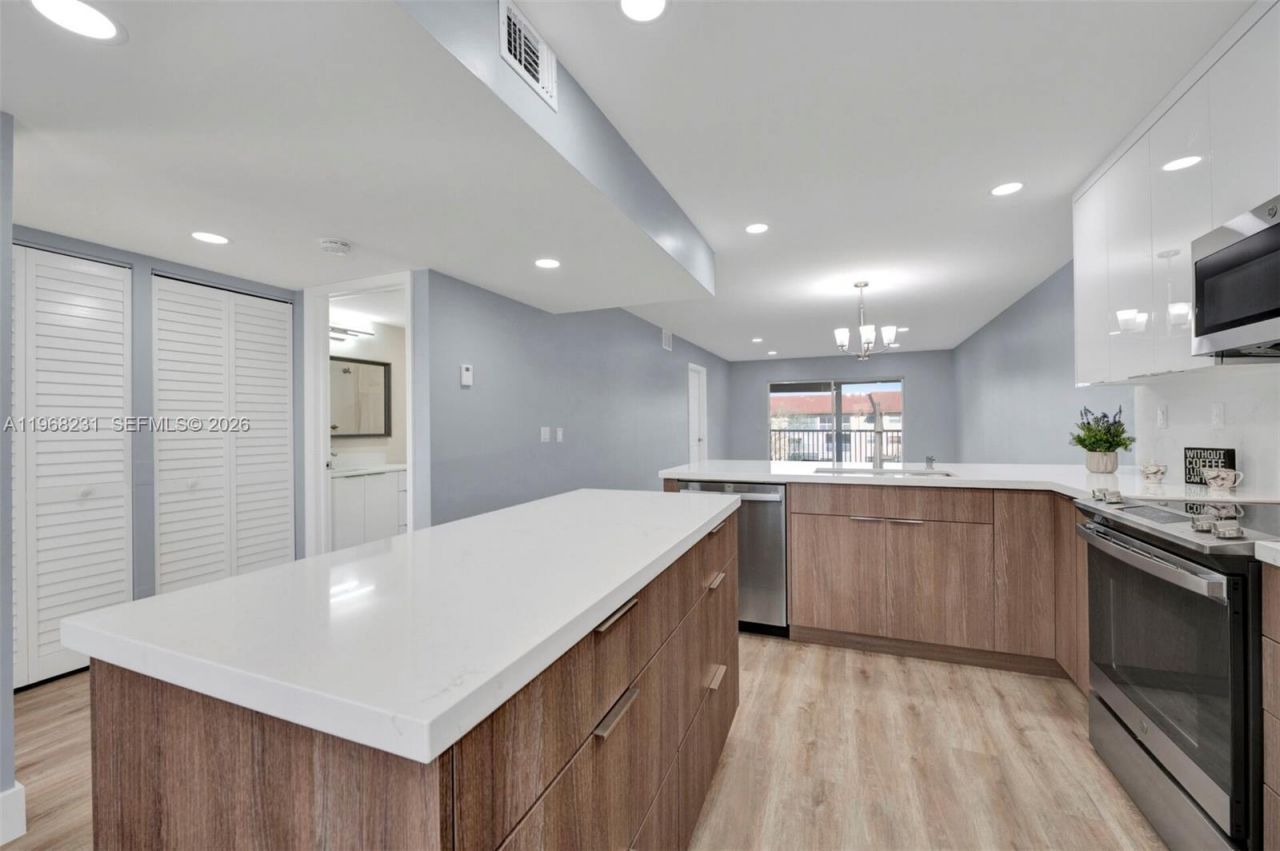 1351 SW 125th Ave , Unit 401S, Pembroke Pines, FL 33027 Photo