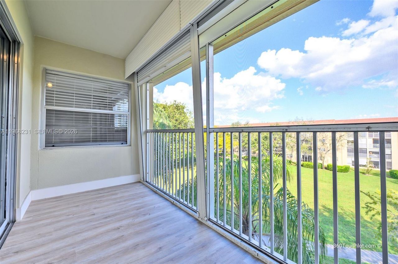 1351 SW 125th Ave , Unit 401S, Pembroke Pines, FL 33027 Photo