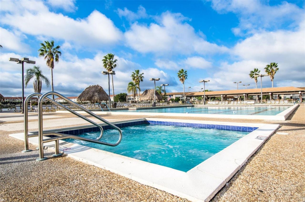 1351 SW 125th Ave , Unit 401S, Pembroke Pines, FL 33027 Photo