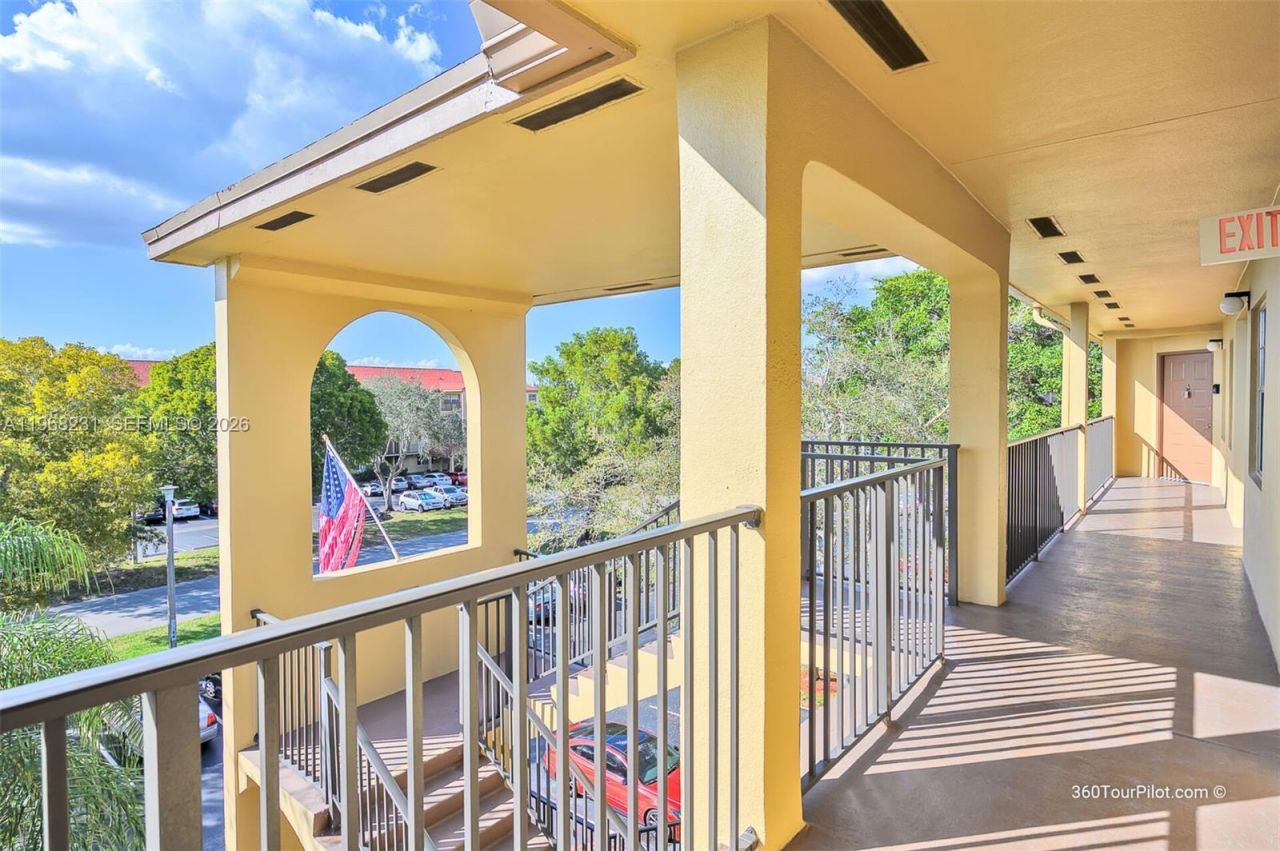 1351 SW 125th Ave , Unit 401S, Pembroke Pines, FL 33027 Photo