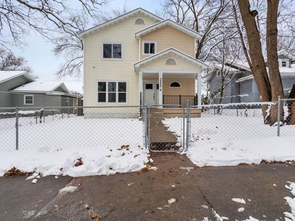 3550 Queen Avenue N, Minneapolis, MN 55412