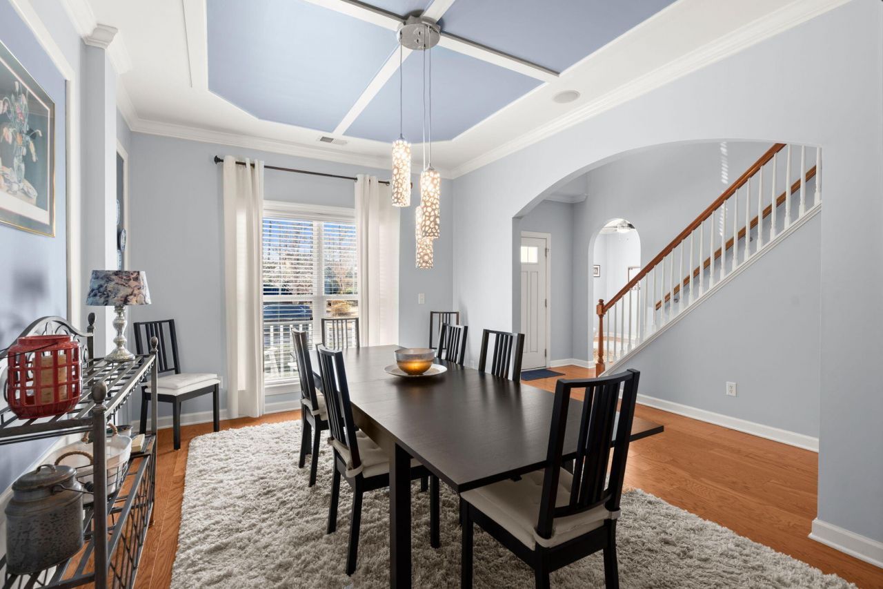 101 Ribbon Road Photo 12