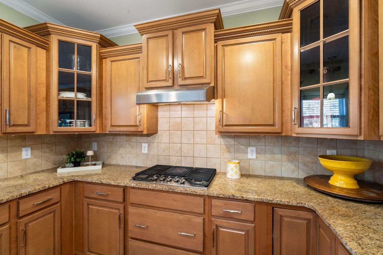 101 Ribbon Road Photo 22