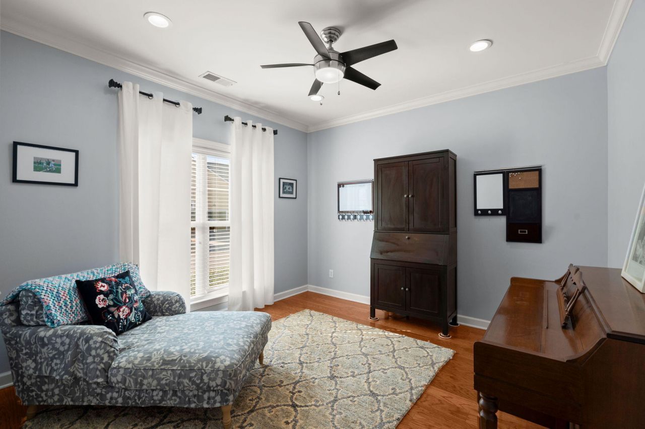 101 Ribbon Road Photo 23