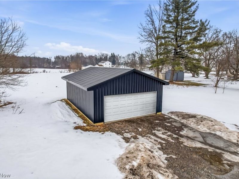 4241 Greenville Road, Cortland, OH 44410 Photo 12