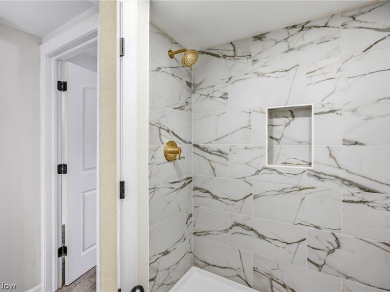 4241 Greenville Road, Cortland, OH 44410 Photo 38