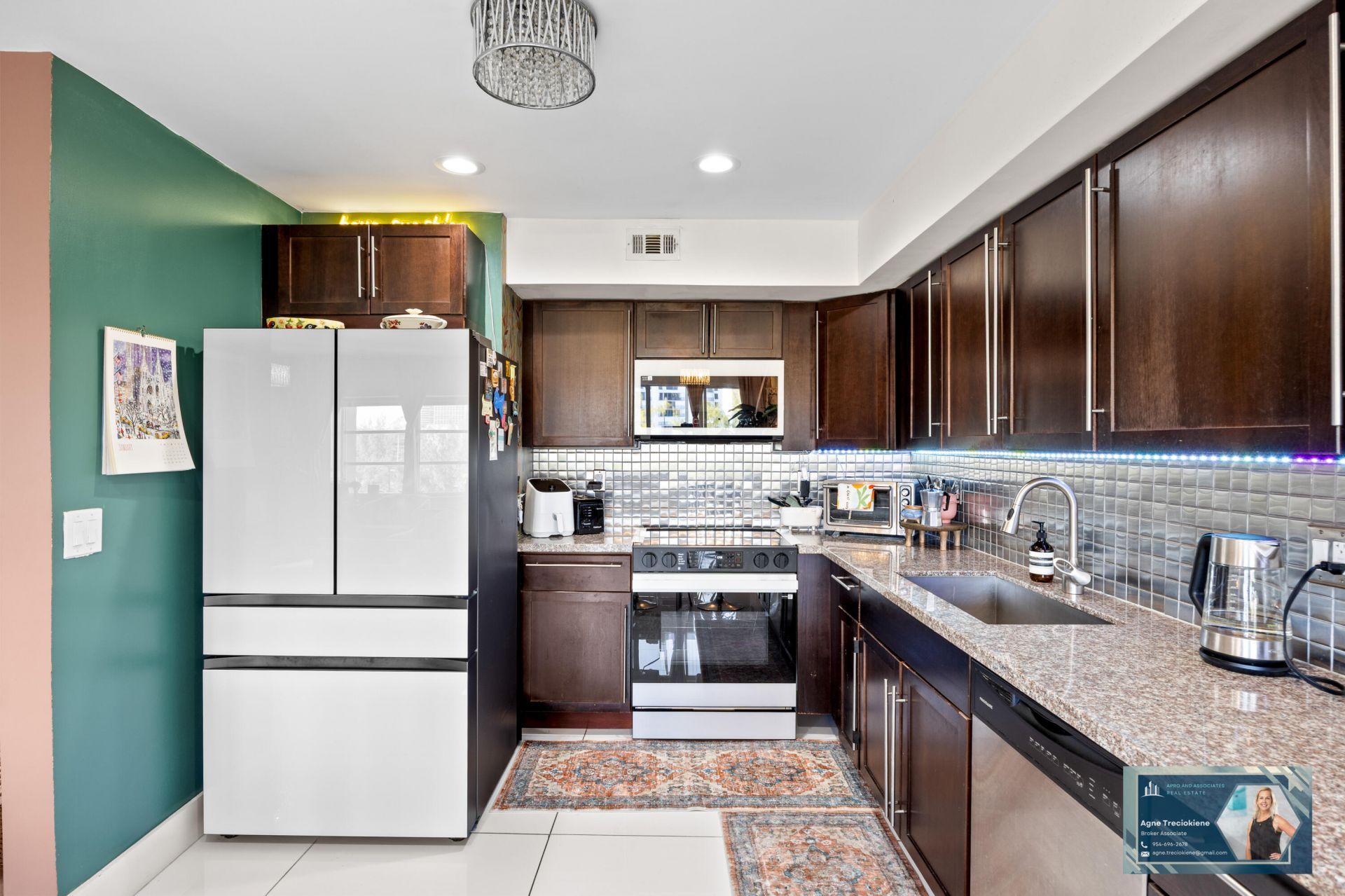 300 Diplomat Parkway, Unit 812, Hallandale Beach, FL 33009 Photo