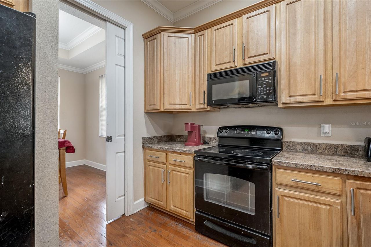 7402 N Central Avenue, Tampa, FL 33604 Photo