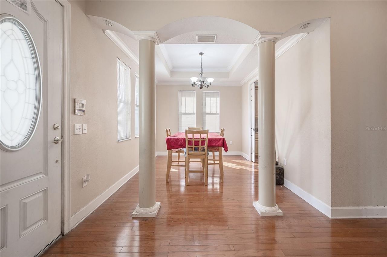 7402 N Central Avenue, Tampa, FL 33604 Photo