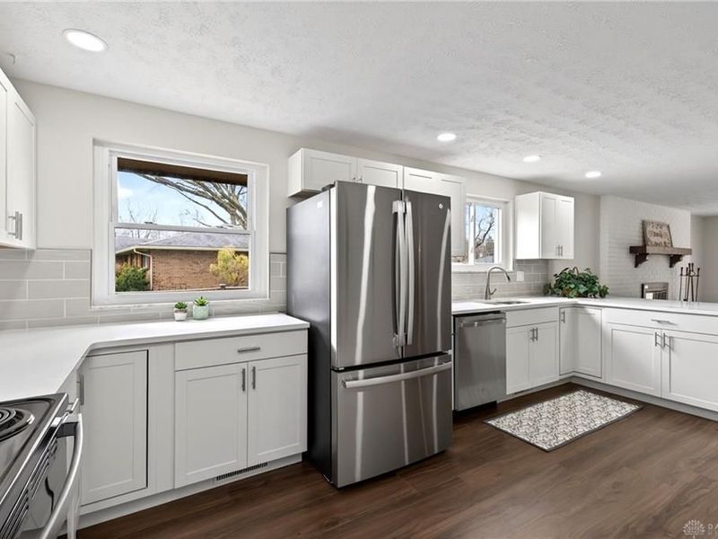 8141 Longcreek Drive, Washington Township, OH 45458 Photo 23