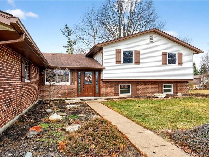 8141 Longcreek Drive, Washington Township, OH 45458 Photo 4