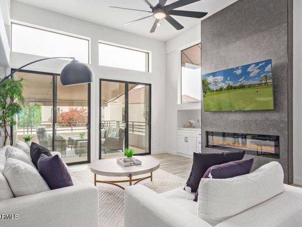 8989 N GAINEY CENTER Drive, Unit 231, Scottsdale, AZ 85258