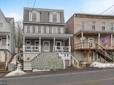 201 MARKET STREET, CUMBOLA, PA 17930