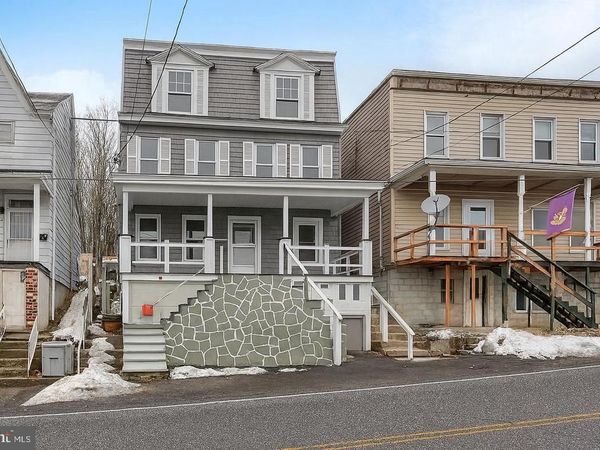 201 MARKET STREET, CUMBOLA, PA 17930