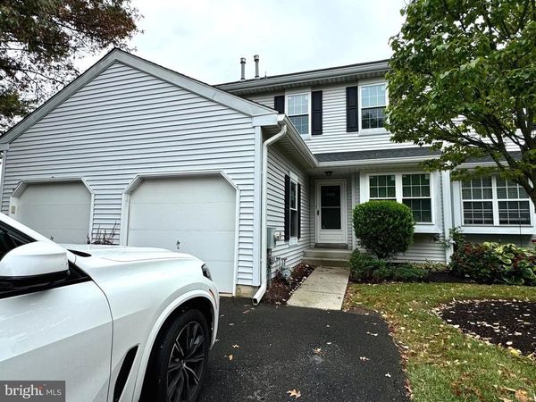 2437 LINKSMAN LANE, WARRINGTON, PA 18976